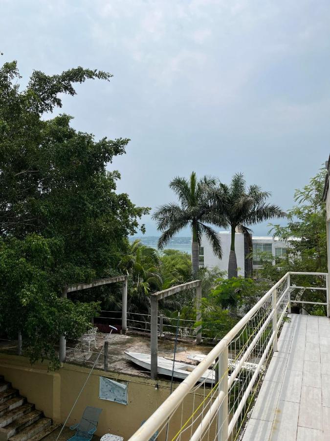 Teques Inn Tequesquitengo Buitenkant foto